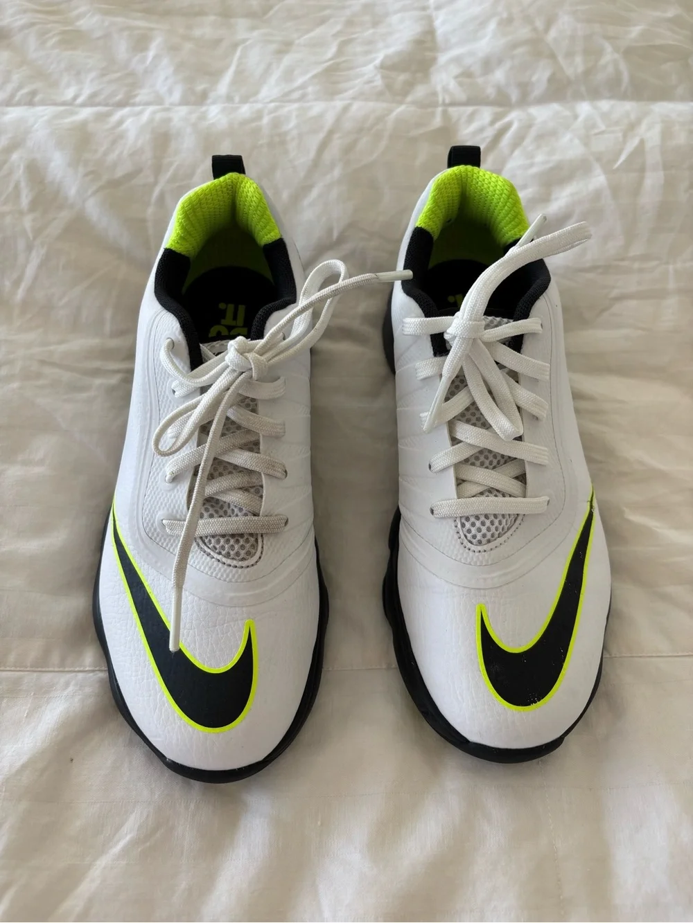 Nike Control Junior Golf Shoes Youth boys 3 white black neon green